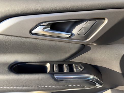 Used 2025 Chevrolet Traverse LT w/ LPO, Floor Liner Package image 19