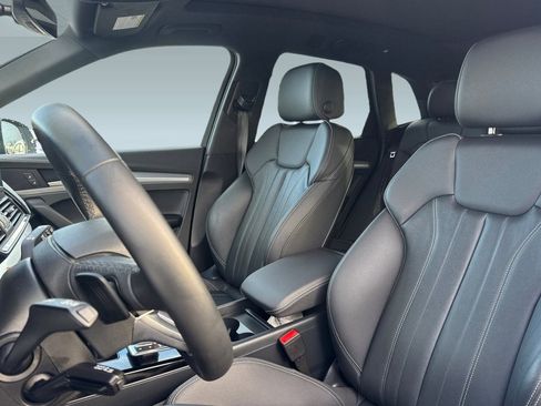 Used 2025 Audi Q5 2.0T Premium image 22