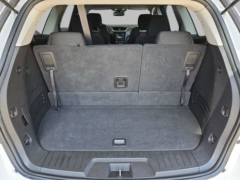 Used 2016 Chevrolet Traverse LT w/ Style and Technology Package AWD/4WD image 16