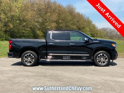 Used 2024 Chevrolet Silverado 1500 High Country w/ Technology Package image 7