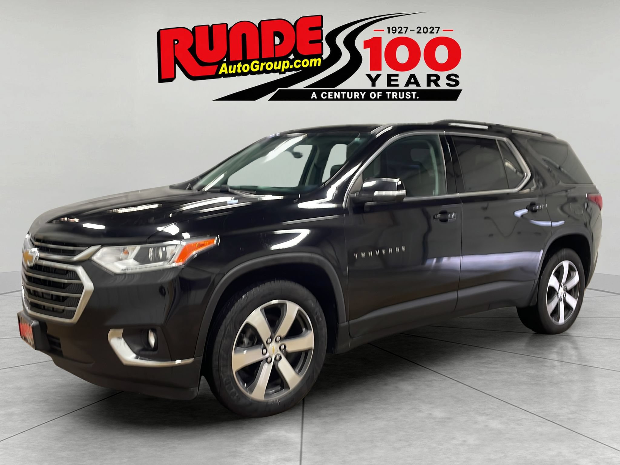 Used 2021 Chevrolet Traverse LT w/ LT Premium Package AWD/4WD image 4
