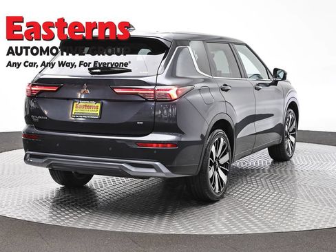 Used 2025 Mitsubishi Outlander SE AWD/4WD image 5
