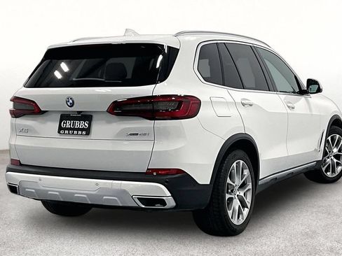 Used 2020 BMW X5 xDrive40i w/ Premium Package AWD/4WD image 2