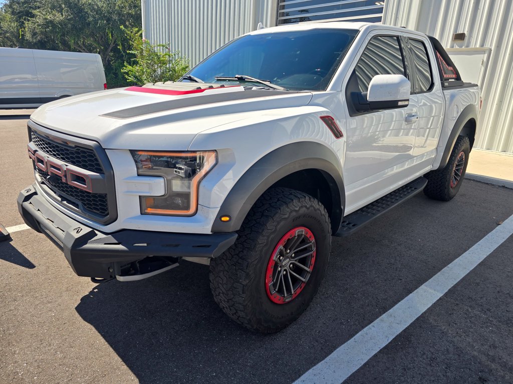 Used 2019 Ford F150 Raptor w/ Equipment Group 802A Luxury AWD/4WD image 2