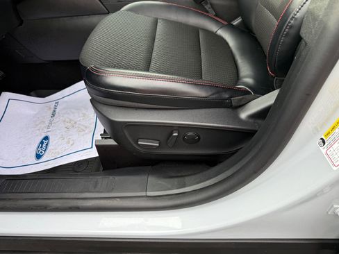 Used 2025 Ford Escape ST-Line w/ Equipment Group 301A image 24