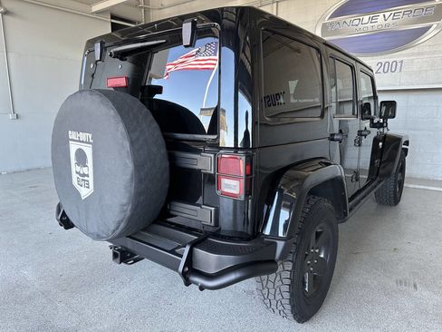 Used 2012 Jeep Wrangler Unlimited Rubicon image 13