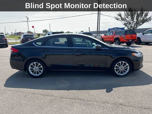 Used 2020 Ford Fusion SE FWD image 8