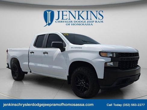 Used 2019 Chevrolet Silverado 1500 W/T w/ Trailering Package AWD/4WD image 12