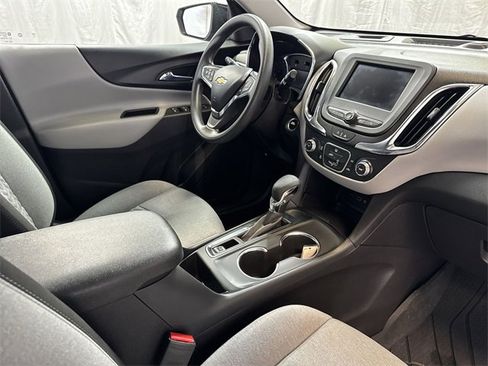 Used 2024 Chevrolet Equinox LS w/ LS Convenience Package image 26