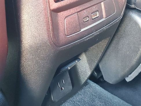 Used 2023 Chevrolet Colorado Z71 w/ Z71 Convenience Package 2 image 32