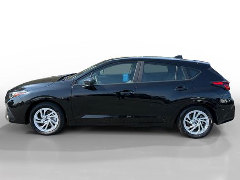 Used 2024 Subaru Impreza 2.0i AWD/4WD image 2