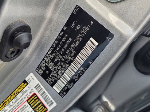 Certified 2022 Toyota Highlander XLE image 29