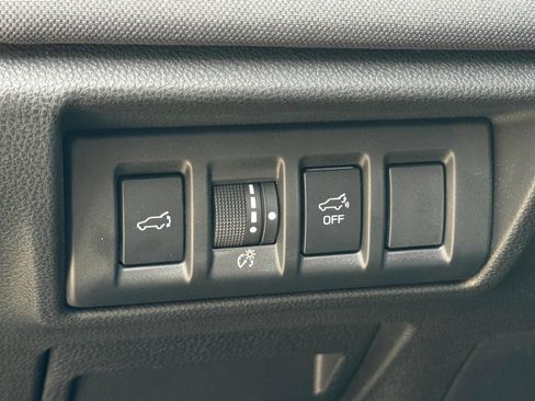 Used 2024 Subaru Outback Premium AWD/4WD image 27