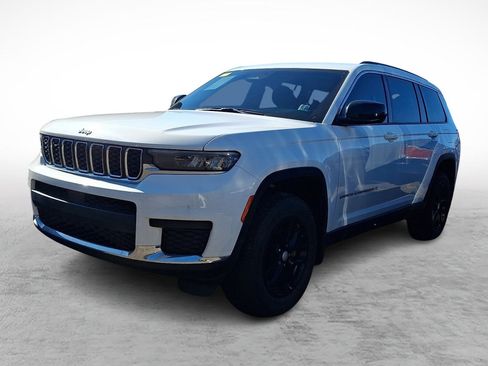 Certified 2022 Jeep Grand Cherokee L Laredo w/ Luxury Tech Group I image 1