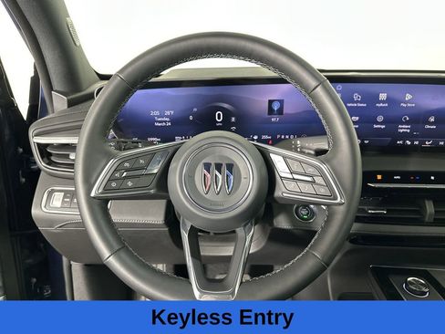 Used 2025 Buick Enclave Preferred image 13