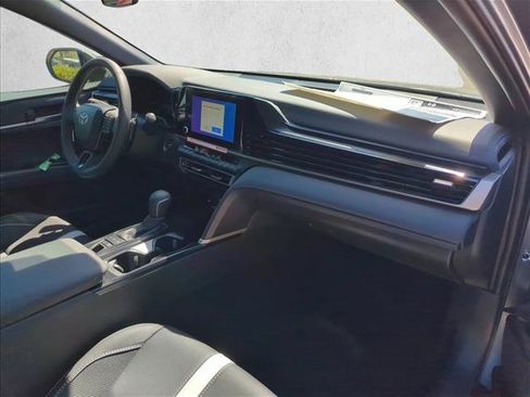 Used 2026 Toyota Camry SE FWD image 19