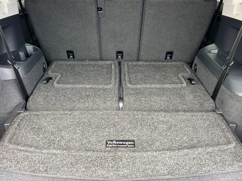 Used 2021 Volkswagen Tiguan S image 18