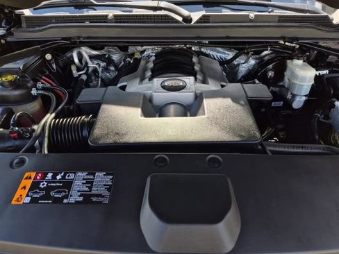 Used 2018 Cadillac Escalade Luxury RWD image 39