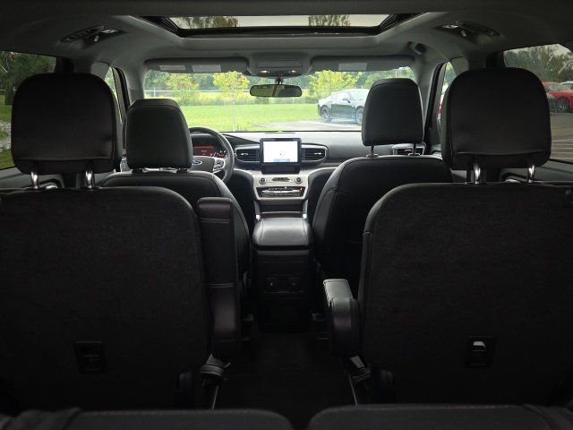 Used 2023 Ford Explorer XLT w/ Equipment Group 202A AWD/4WD image 12