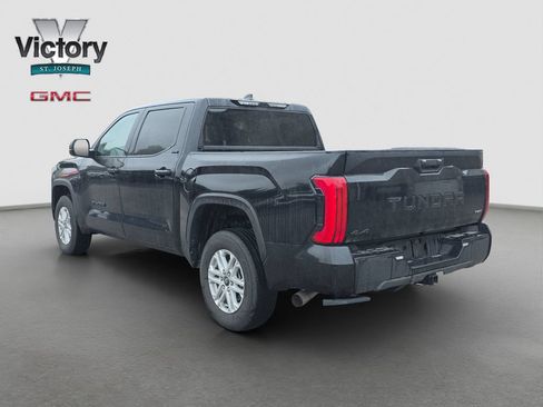 Used 2025 Toyota Tundra SR5 w/ SR5 Premium Package AWD/4WD image 15