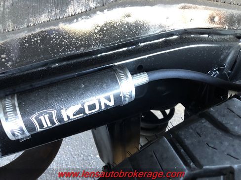 Used 2018 Toyota 4Runner SR5 image 4