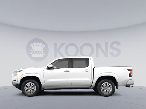 Used 2023 Nissan Frontier SV w/ SV Convenience Package image 2