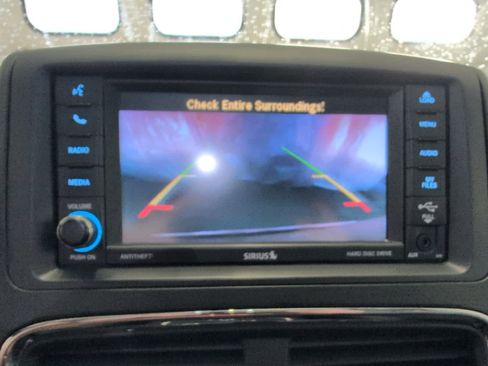 Used 2018 Dodge Grand Caravan GT image 28