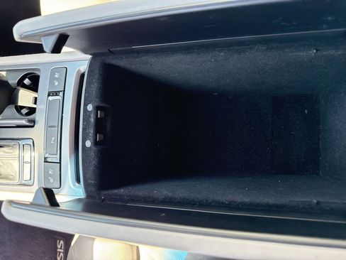 Used 2015 Hyundai Genesis 5.0 RWD image 26