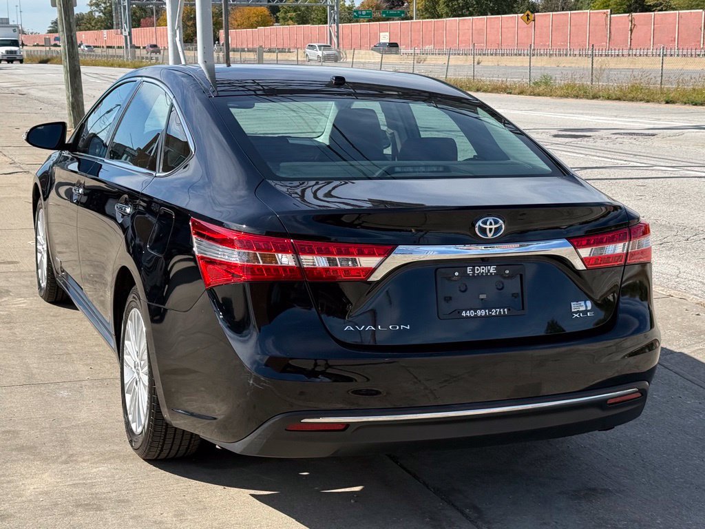 Used 2015 Toyota Avalon XLE Touring FWD image 9