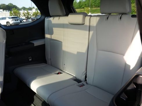 Used 2026 Toyota Grand Highlander AWD Hybrid image 19