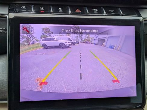 Certified 2022 Jeep Grand Cherokee L Limited RWD image 23