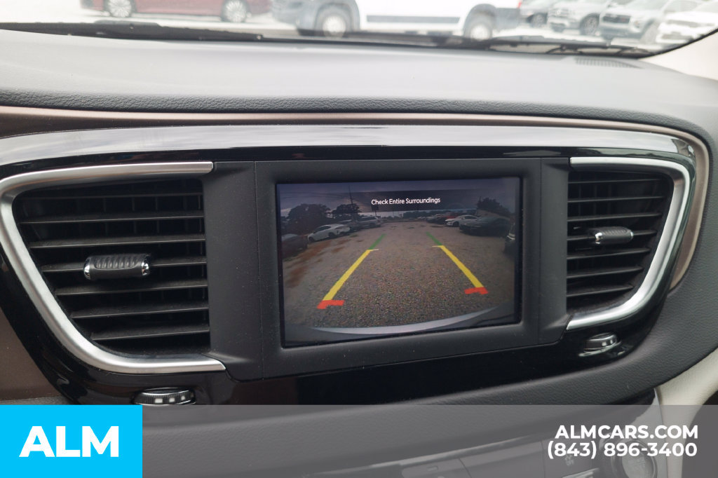Used 2023 Chrysler Voyager LX FWD image 24