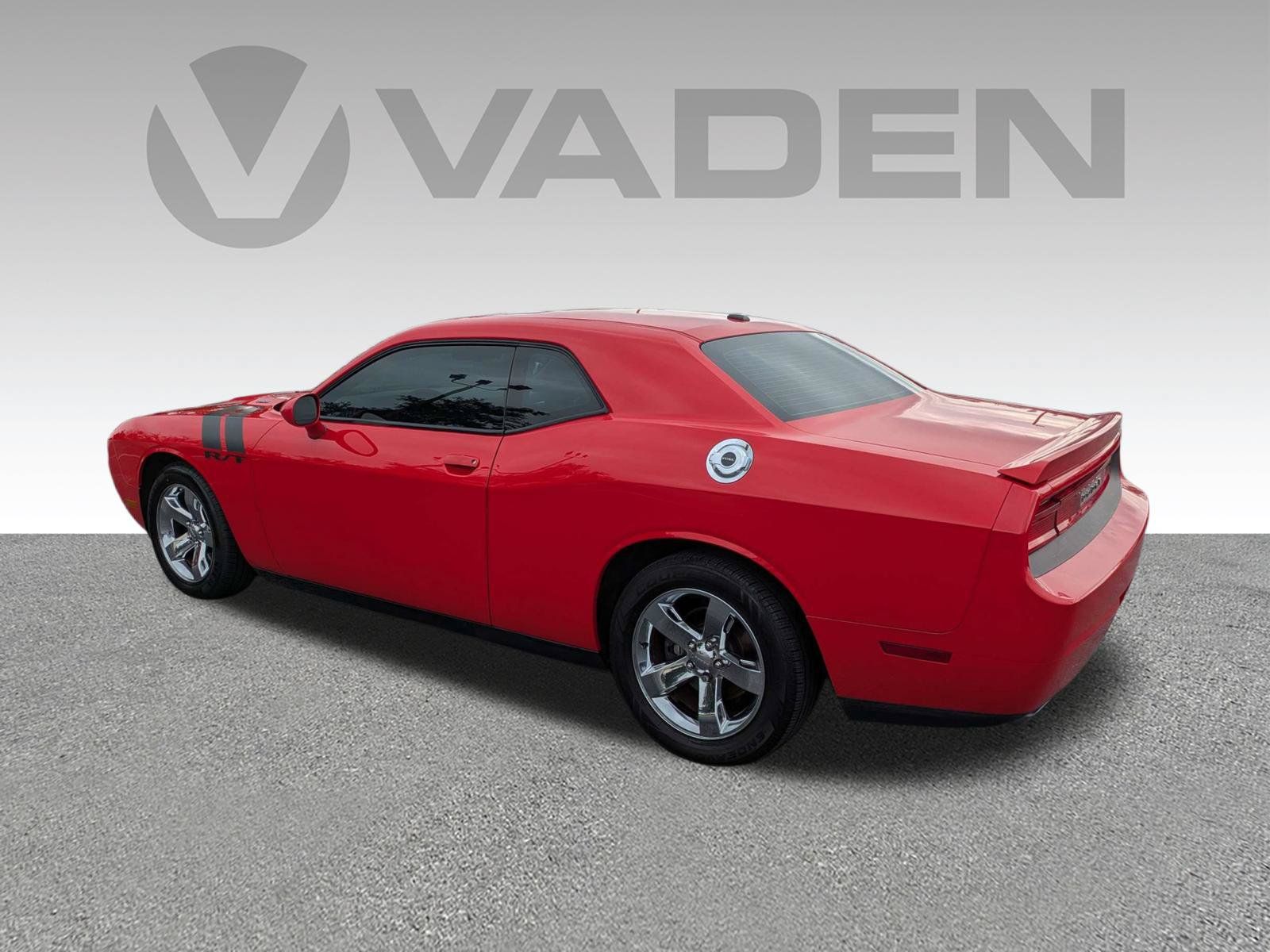 Used 2013 Dodge Challenger R/T RWD image 23