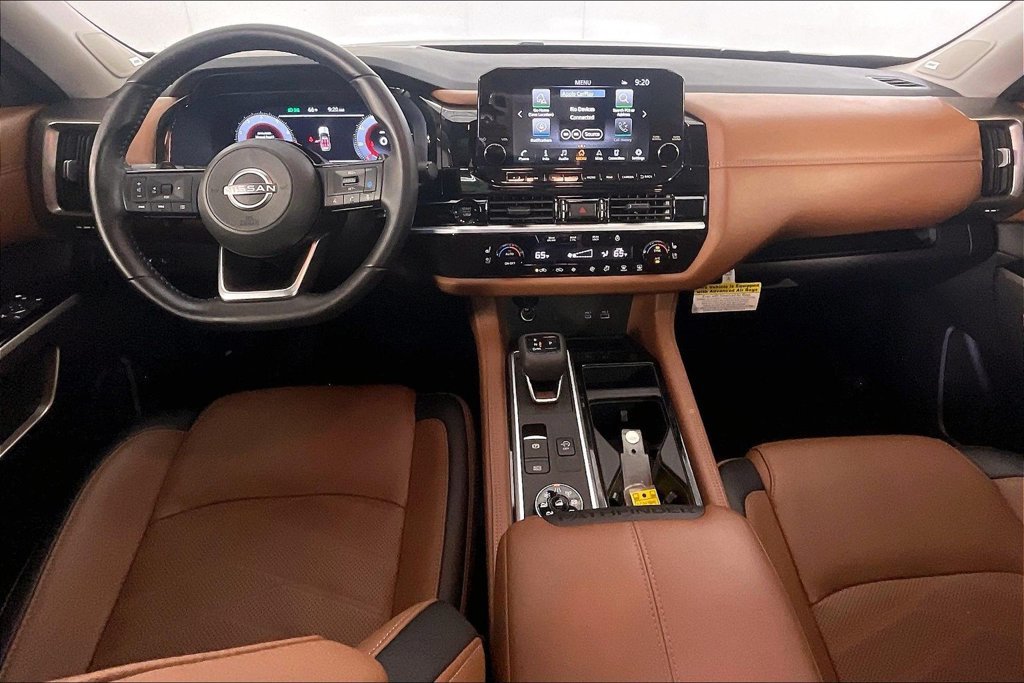 Used 2025 Nissan Pathfinder Platinum w/ Cargo Package AWD/4WD image 17
