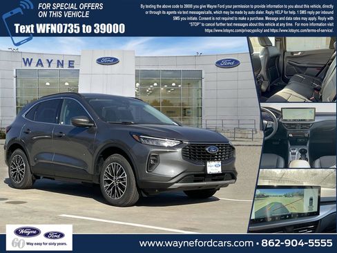 New 2025 Ford Escape SE image 1