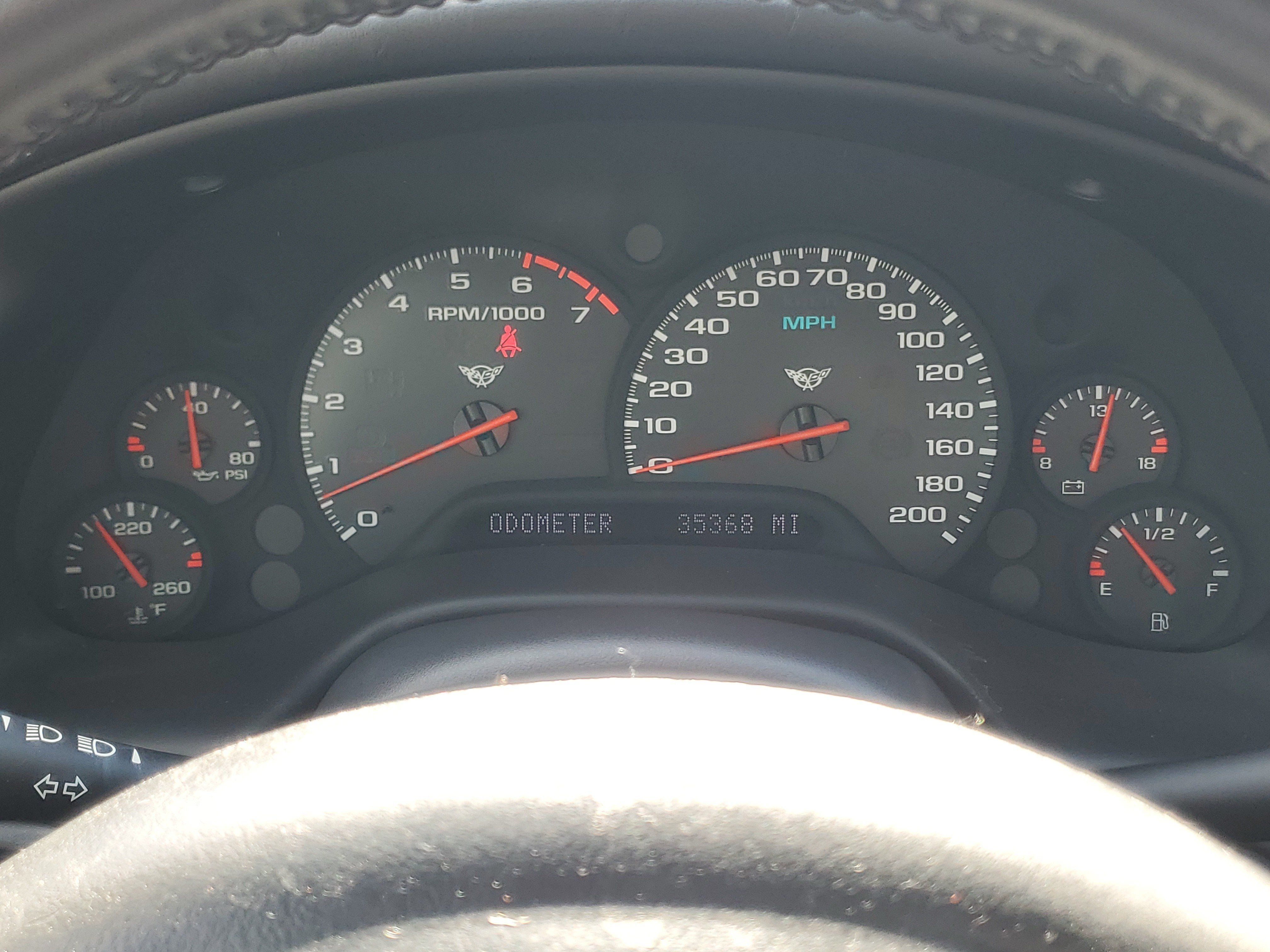 Used 2004 Chevrolet Corvette Coupe RWD image 15