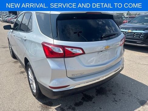 Used 2020 Chevrolet Equinox LT w/ Driver Convenience Package FWD image 10