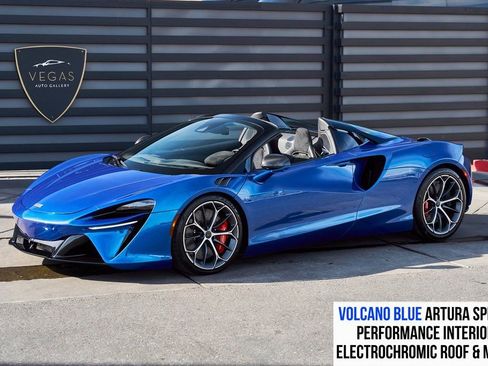 Used 2025 McLaren Artura Spider RWD image 1