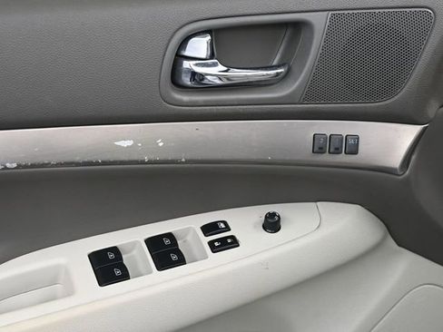 Used 2012 INFINITI G37 Journey w/ Premium Pkg image 10