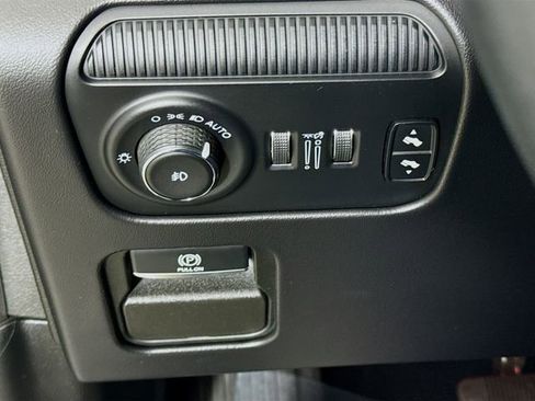 Used 2022 Jeep Grand Wagoneer Series II w/ Quick Order Packagew 28T AWD/4WD image 10
