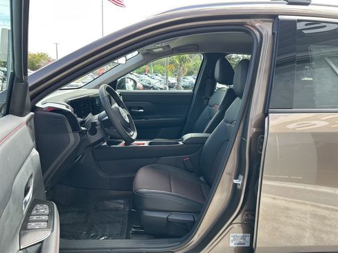 New 2026 Nissan Kicks SR image 13