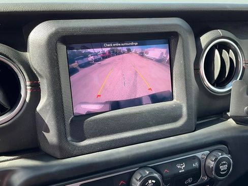 Used 2020 Jeep Wrangler Unlimited Rubicon w/ Quick Order Package 28Y Recon image 43