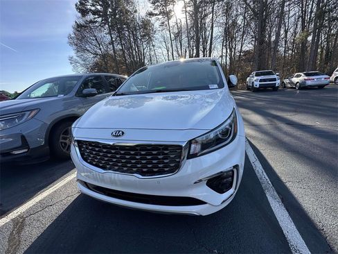 Used 2021 Kia Sedona EX w/ EX Premium Package image 2