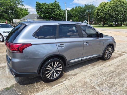 Used 2019 Mitsubishi Outlander SEL FWD image 5