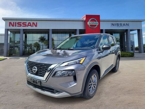 Used 2023 Nissan Rogue S AWD/4WD image 9