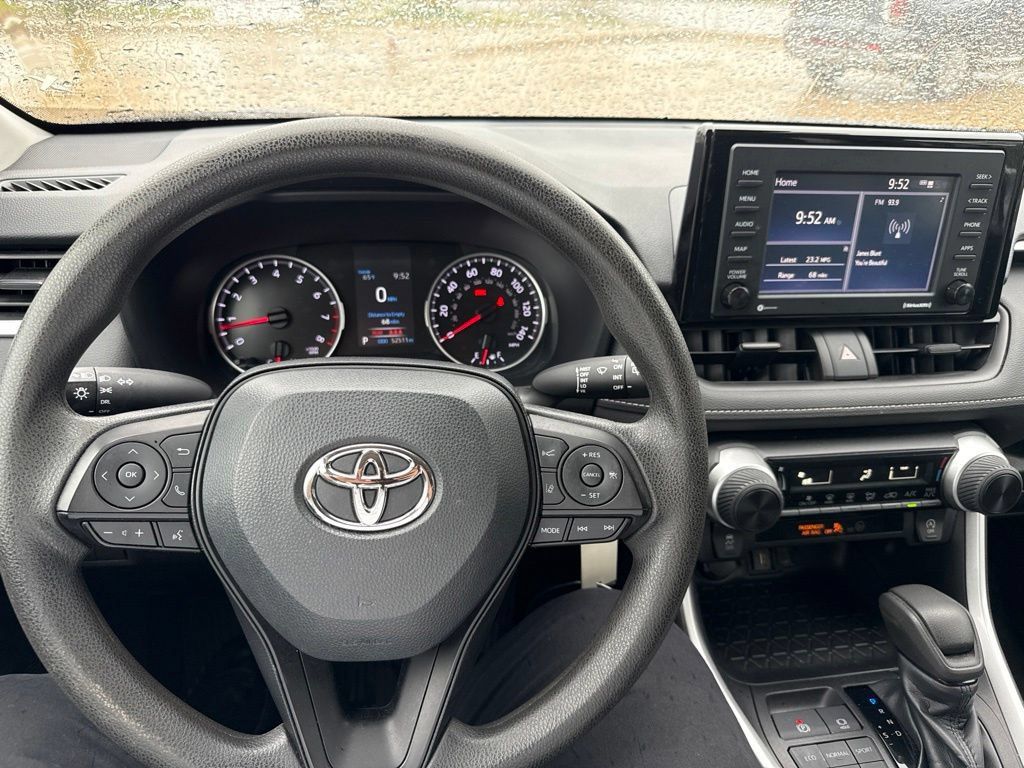 Used 2022 Toyota RAV4 LE AWD/4WD image 17