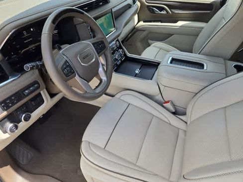 Used 2023 GMC Yukon Denali w/ Denali Reserve Package RWD image 2