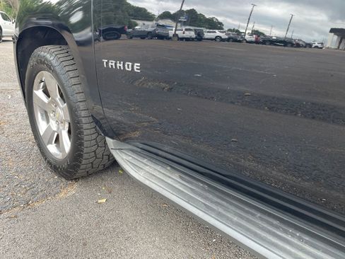 Used 2016 Chevrolet Tahoe LT RWD image 11
