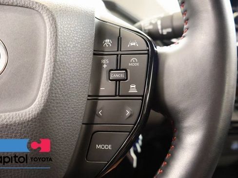 Used 2024 Toyota Prius Prime FWD image 20