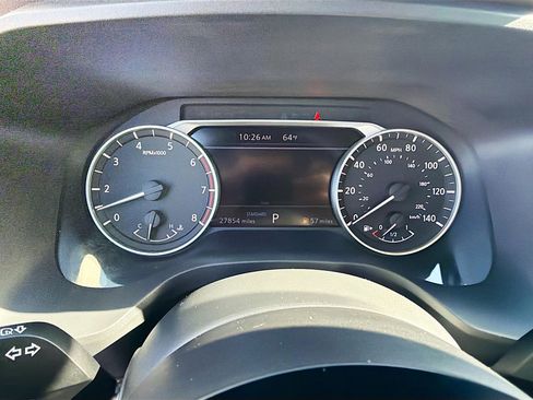 Used 2022 Nissan Rogue SV image 34